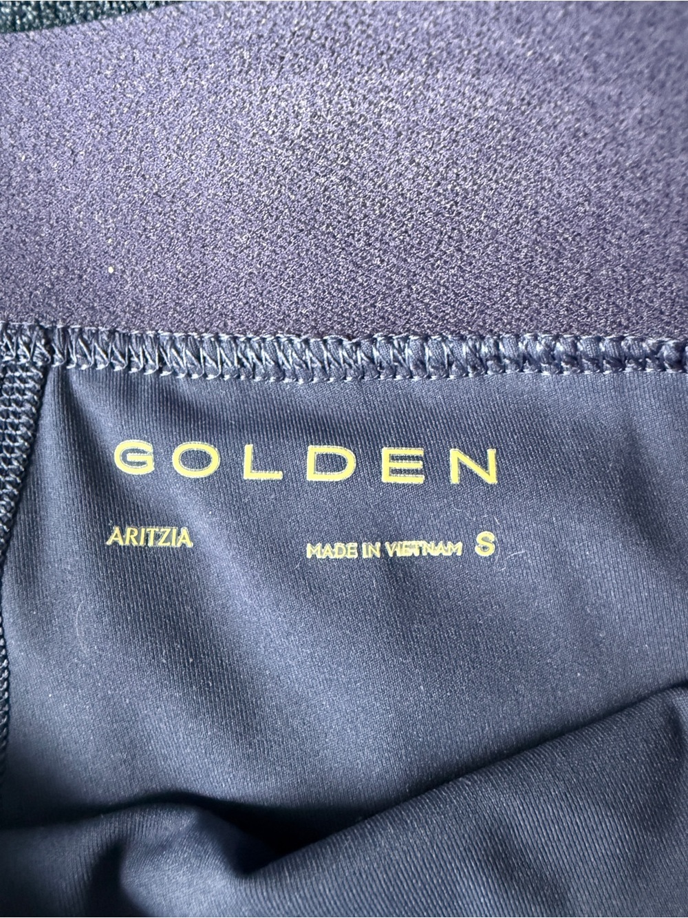 Aritzia GOLDEN Navy skort